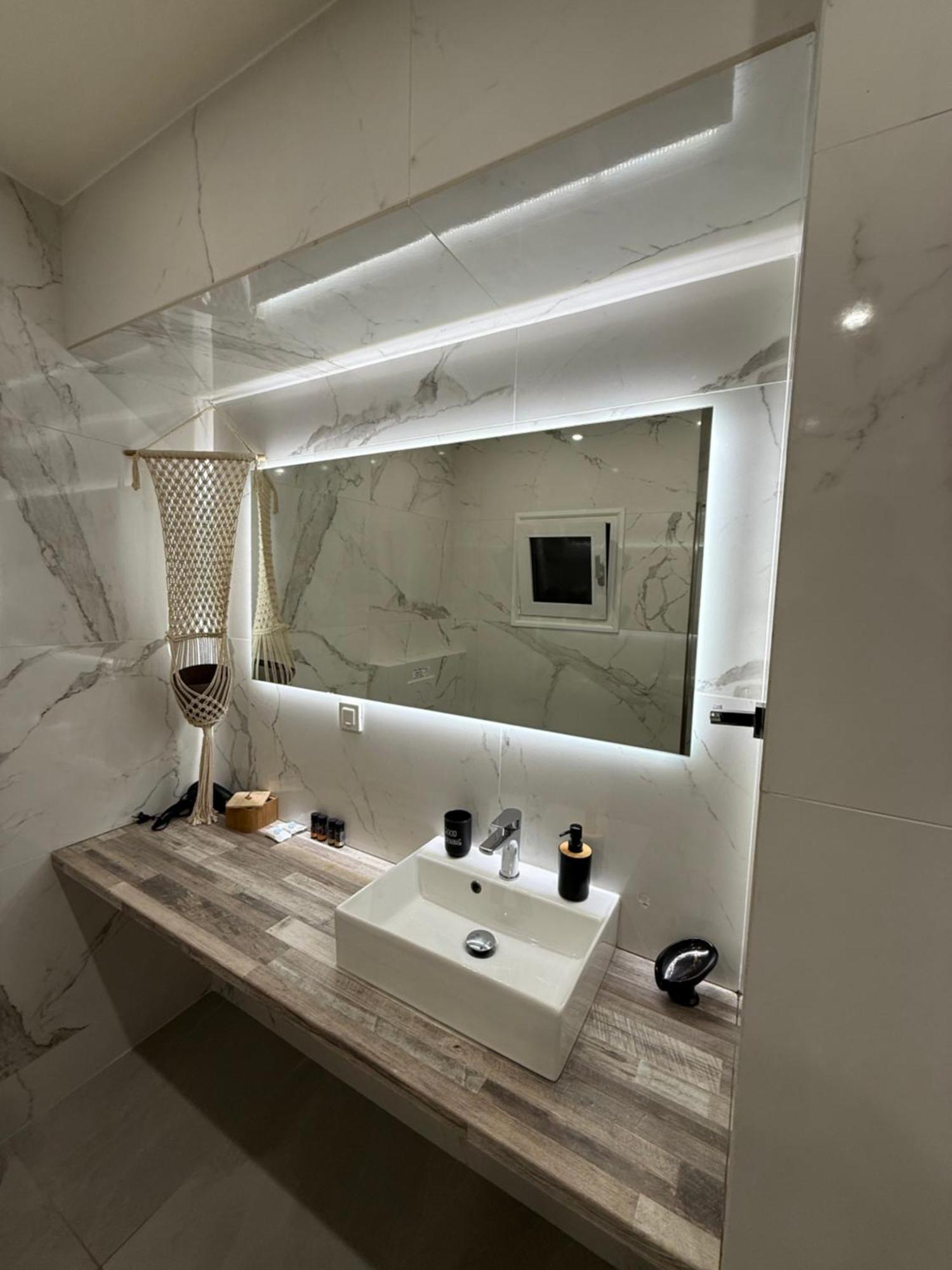 The House Of Johnkou Apartman Hriszí Aktí Haniá Kültér fotó